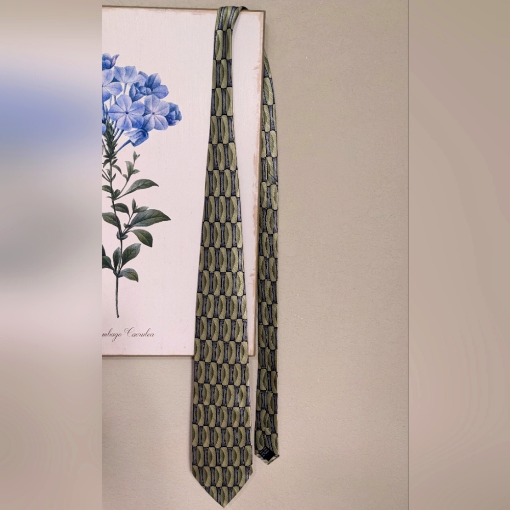 Stafford Tie
